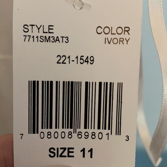 City Triangles White Dress, size 11 - Picture 5 of 5